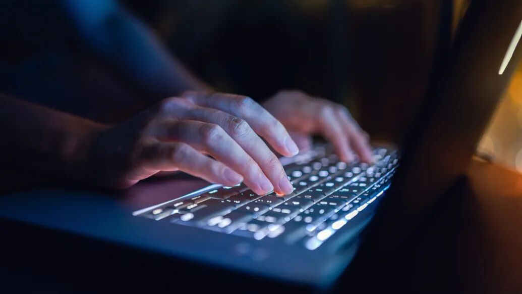  个人信息泄露隐秘链条：网贷黑幕中，谁成了隐形推手。 新闻 个人信息泄露隐秘链条：网贷黑幕中，谁成了隐形推手。 新闻