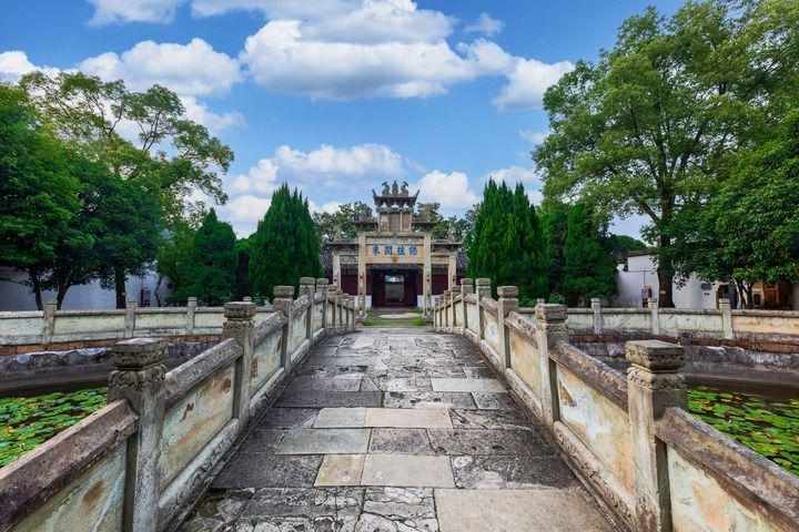  书院千年不灭，东方对话之桥；文脉海外绵延，华人精神家园。 文化旅游 书院千年不灭，东方对话之桥；文脉海外绵延，华人精神家园。 文化旅游