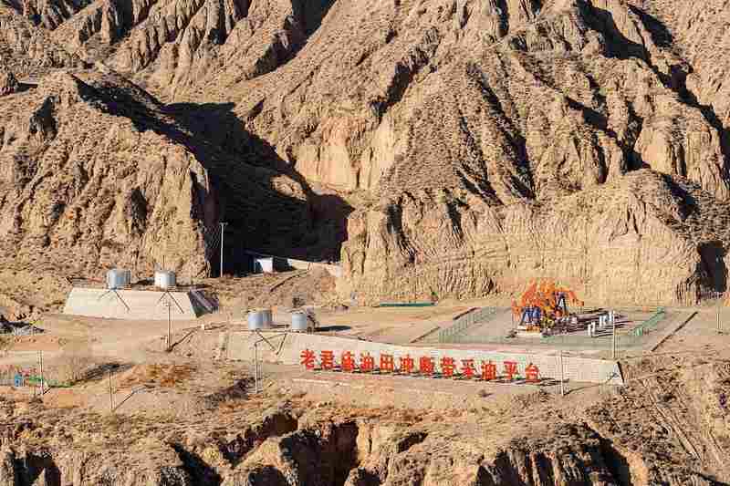  玉门，从石油摇篮到戈壁荒城；辉煌落幕后，如何重寻生机。 文化旅游