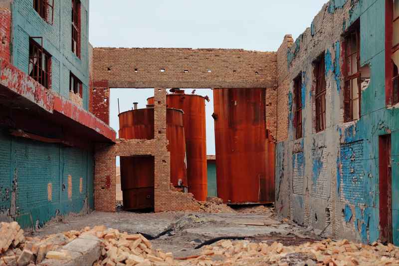  玉门，从石油摇篮到戈壁荒城；辉煌落幕后，如何重寻生机。 文化旅游