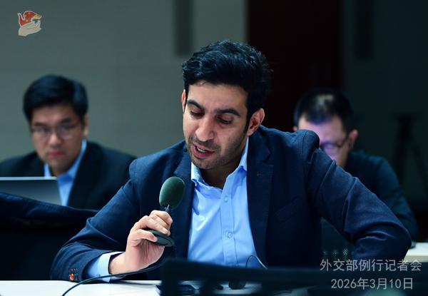  中东局势持续紧张，中国积极推动停火止战；外交部介绍撤侨进展与能源安全关切。 新闻 中东局势持续紧张，中国积极推动停火止战；外交部介绍撤侨进展与能源安全关切。 新闻 中东局势持续紧张，中国积极推动停火止战；外交部介绍撤侨进展与能源安全关切。 新闻