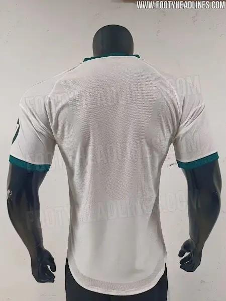  皇马2026/27赛季主场球衣提前曝光；白色基调延续传统，深绿粉色注入新意。 体育新闻 皇马2026/27赛季主场球衣提前曝光；白色基调延续传统，深绿粉色注入新意。 体育新闻