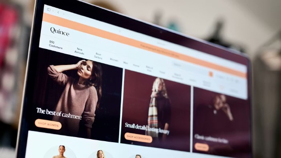  时尚电商Quince估值跃升引发关注；消费投资寒冬渐退；新增长逻辑浮出水面。 股票财经 时尚电商Quince估值跃升引发关注；消费投资寒冬渐退；新增长逻辑浮出水面。 股票财经 时尚电商Quince估值跃升引发关注；消费投资寒冬渐退；新增长逻辑浮出水面。 股票财经