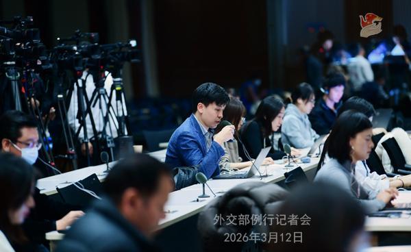  外交部例行记者会透视，中方坚定回应美贸易调查；中朝列车重启彰显睦邻友好；霍尔木兹海峡局势引关注，中方呼吁立即止战。 新闻 外交部例行记者会透视，中方坚定回应美贸易调查；中朝列车重启彰显睦邻友好；霍尔木兹海峡局势引关注，中方呼吁立即止战。 新闻 外交部例行记者会透视，中方坚定回应美贸易调查；中朝列车重启彰显睦邻友好；霍尔木兹海峡局势引关注，中方呼吁立即止战。 新闻 外交部例行记者会透视，中方坚定回应美贸易调查；中朝列车重启彰显睦邻友好；霍尔木兹海峡局势引关注，中方呼吁立即止战。 新闻