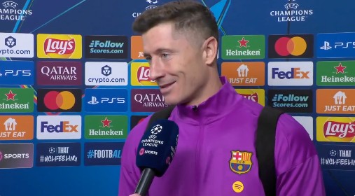  欧冠激战，巴萨大胜纽卡；莱万骄傲全队，下半场掌控节奏。 体育新闻 欧冠激战，巴萨大胜纽卡；莱万骄傲全队，下半场掌控节奏。 体育新闻