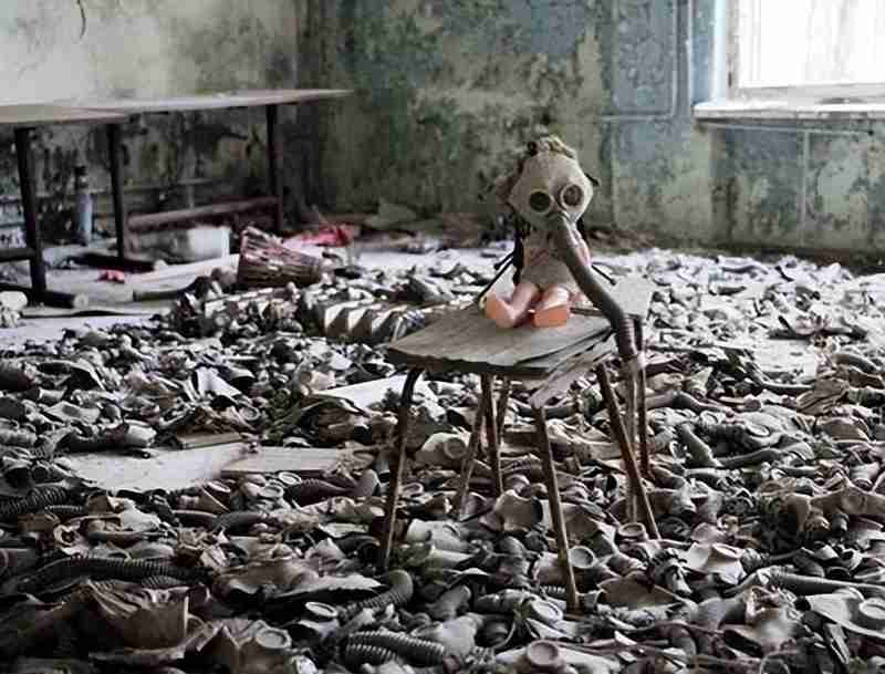 万倍辐射的死亡禁区：揭秘切尔诺贝利象脚的生存实验