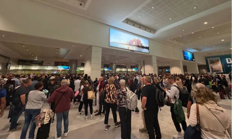  避险天堂梦碎：迪拜模式的脆弱与资本的逃离 股票财经 避险天堂梦碎：迪拜模式的脆弱与资本的逃离 股票财经 避险天堂梦碎：迪拜模式的脆弱与资本的逃离 股票财经