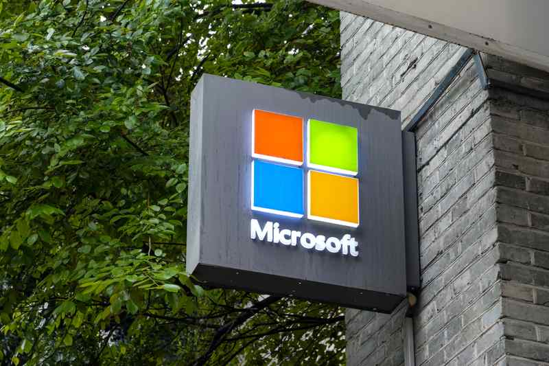  科技投资者：微软与OpenAI博弈中的避险策略 IT技术