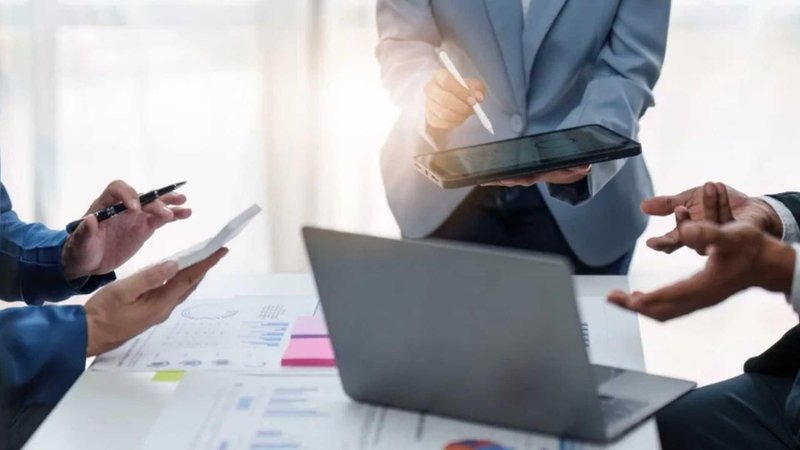  面对风云变幻的市场：如何通过认知升级保持航运事业的从容 情感心理