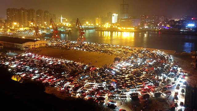  【独家解析】国土安全部豪掷千万购专机：制度漏洞还是权力任性的必然？ 新闻