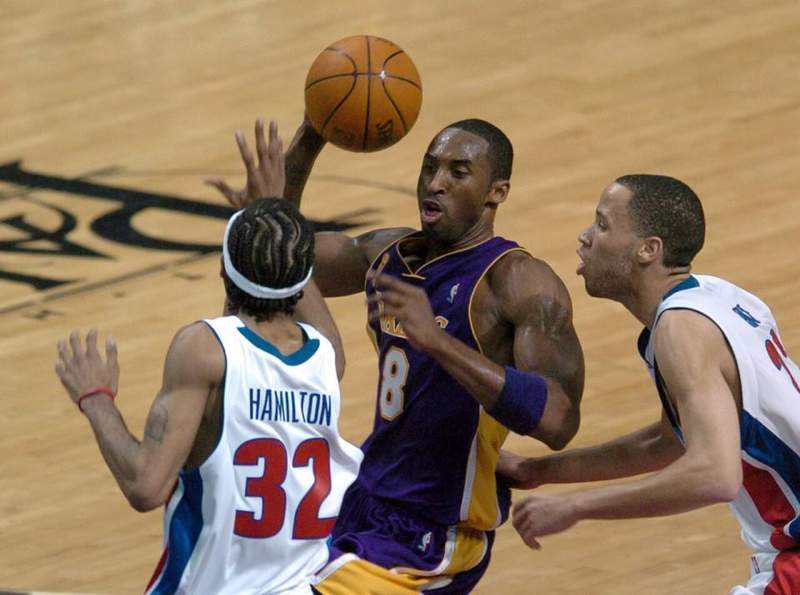  【技术解码】中投教科书的诞生：理查德·汉密尔顿的体能压制体系与活塞王朝 体育新闻