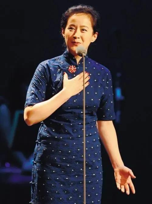  从影后到话剧舞台：剧雪的职业降速哲学与内在逻辑 影视小说