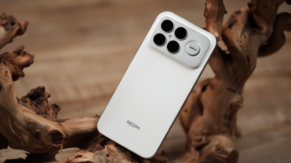  旗舰芯配大内存：技术老炮实测三款4K档旗舰的选购逻辑 手机评测