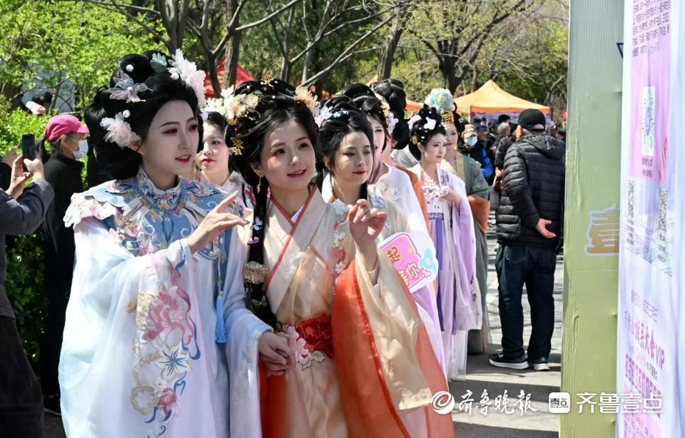  二十年数据解码：千佛山相亲大会如何用技术重新定义传统婚恋场景 企业服务